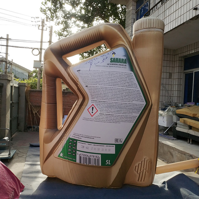 Confección personalizada de una tetera de aceite lubricante gigante de publicidad inflada para la promoción modelo de botella de aceite de motor