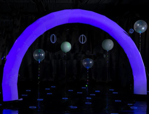 Arcos inflables de color blanco para exteriores con luces LED RGB para eventos publicitarios