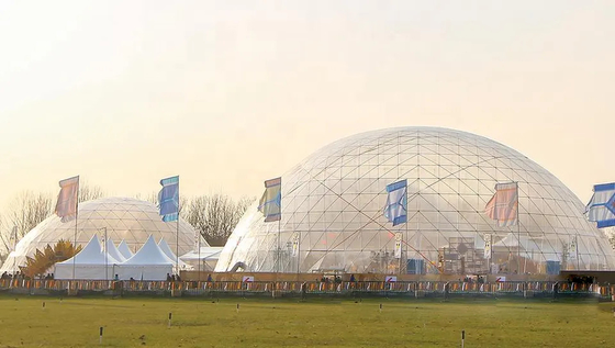 Tenda de cúpula inflable de trabajo pesado 500 personas Tenda de campamento impermeable