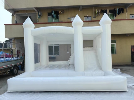 Casa de salto comercial de PVC Castillo inflable con tobogán para niños