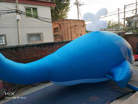 Cartoon de publicidad personajes inflables tiburón ballena delfín inflable para niños juego evento