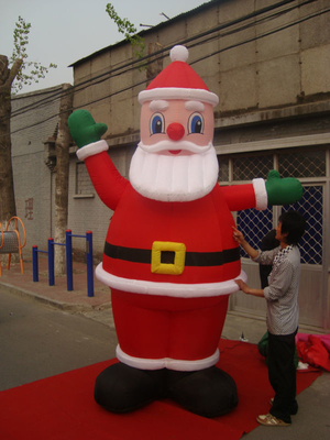 2023 Gigante dibujo animado Navidad Inflable Papá Noel para la decoración exterior