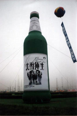 Modelo de botella gigante transparente personalizada para publicidad inflada para promoción